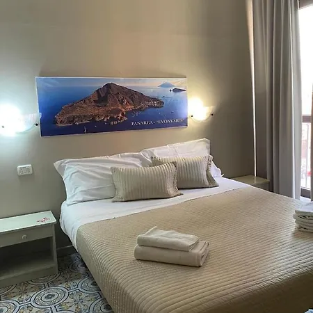 Phenicusa Bed & Breakfast 3*