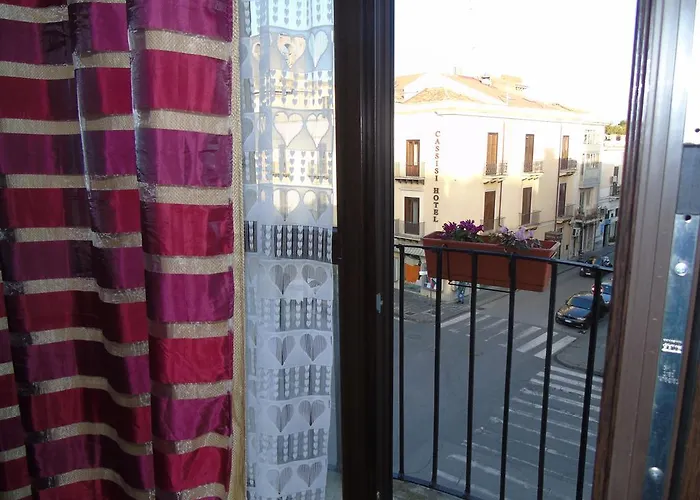 ベッド・アンド・ブレックファスト Phenicusa ミラッツォ